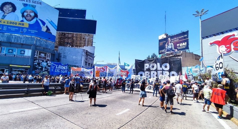 Con amenaza de acampe, levantaron los piquetes en Puente Pueyrredón, Acceso Oeste y Panamericana