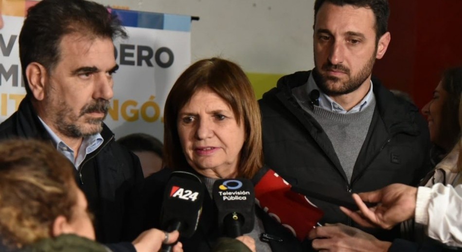 Patricia Bullrich denunció ser víctima de una campaña sucia y apuntó contra Massa