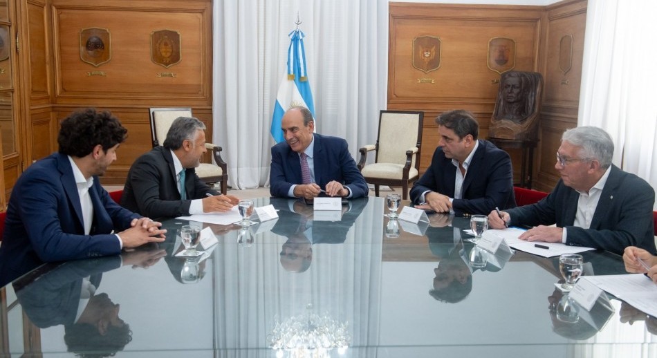 Gobernadores de Juntos por el Cambio respaldaron la ley de Bases y el paquete fiscal