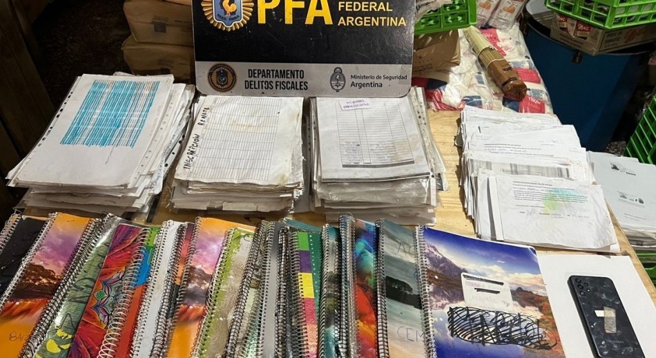 Planes sociales: La Justicia allanó al Movimiento Evita y Barrios de Pie