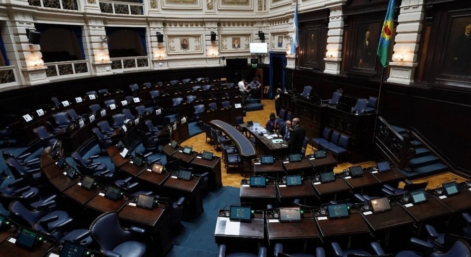 Kicillof arrancará 2025 sin Presupuesto, Ley Fiscal ni endeudamiento