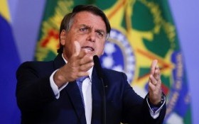 La justicia de Brasil coloca una tobillera electrónica a Bolsonaro ante el riesgo de fuga