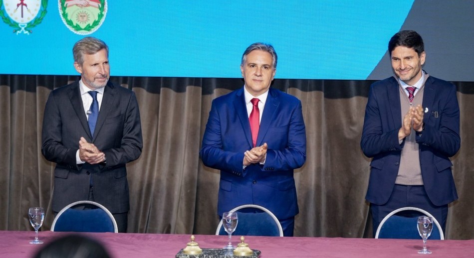 Pullaro, Llaryora y Frigerio reclamaron “más federalismo” y el fin de las retenciones al campo
