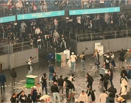 Batalla campal en un recital de Damas Gratis en Colombia: un muerto