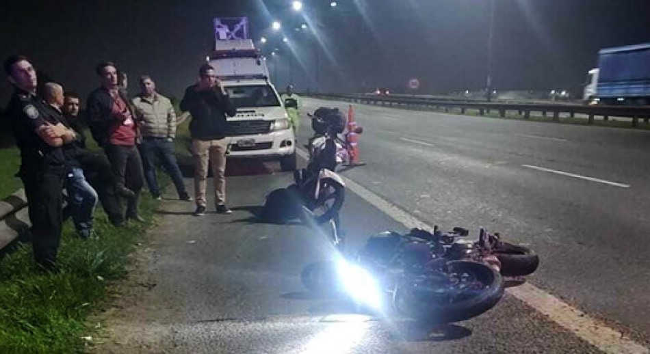 Un custodio de Cristina Kirchner enfrentó a tiros a motochorros en el Camino del Buen Ayre