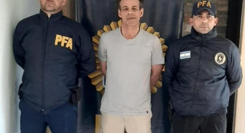 Fred Machado fue trasladado por la Justicia para ser extraditado a EEUU