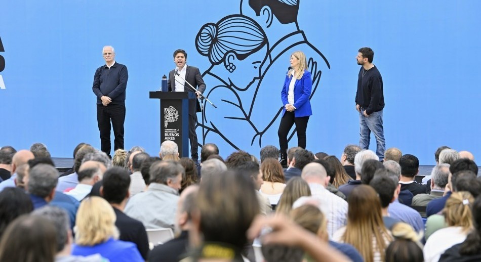 Kicillof llamó recuperar la Presidencia y dijo que CFK “está injustamente presa