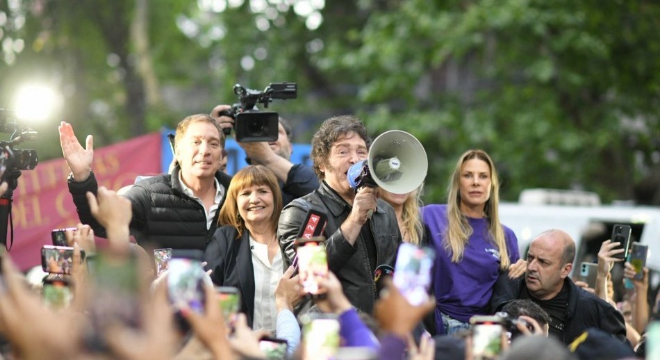 En Tres de Febrero, Milei retomó la campaña y pidió evitar 