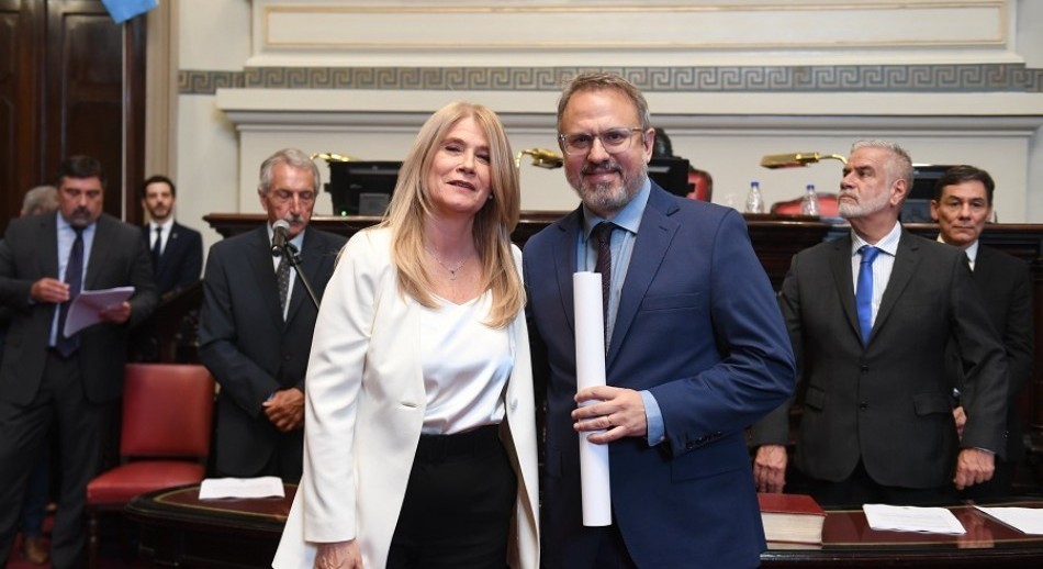 Juraron los senadores bonaerenses: Katopodis y Valenzuela pidieron licencia