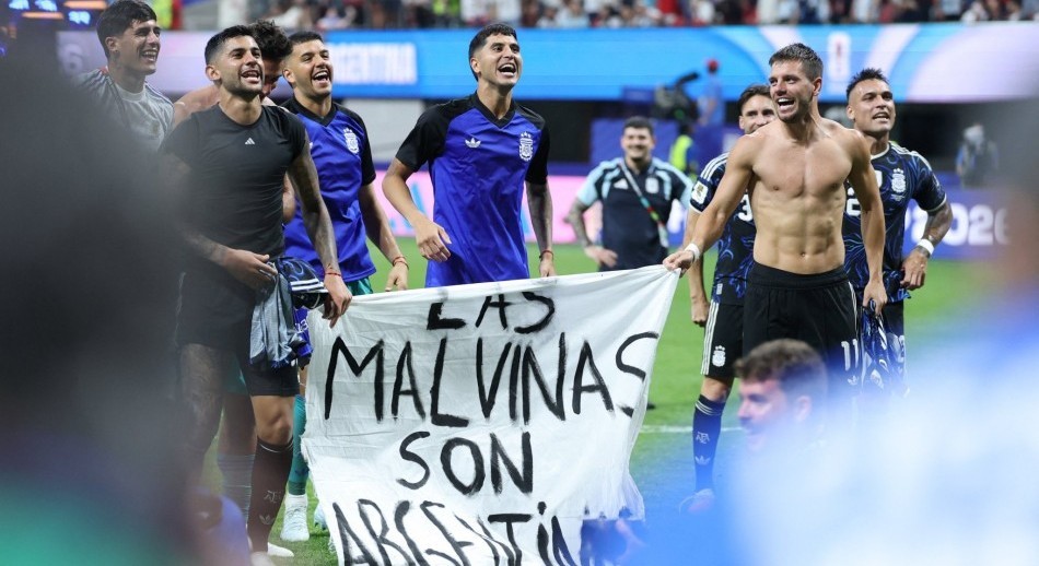 Reino Unido pidió a la FIFA investigar a la Argentina por la bandera de Malvinas en la semifinal