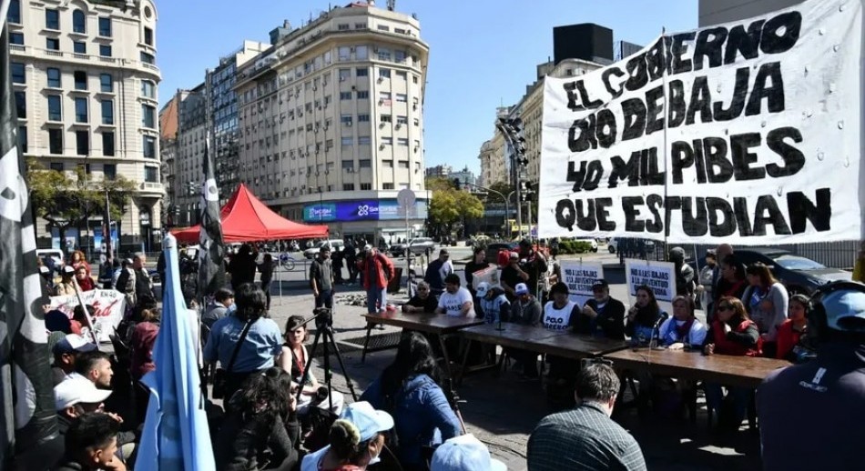 El Gobierno suspendió 40.000 planes Potenciar Trabajo y las organizaciones exigen su restitución